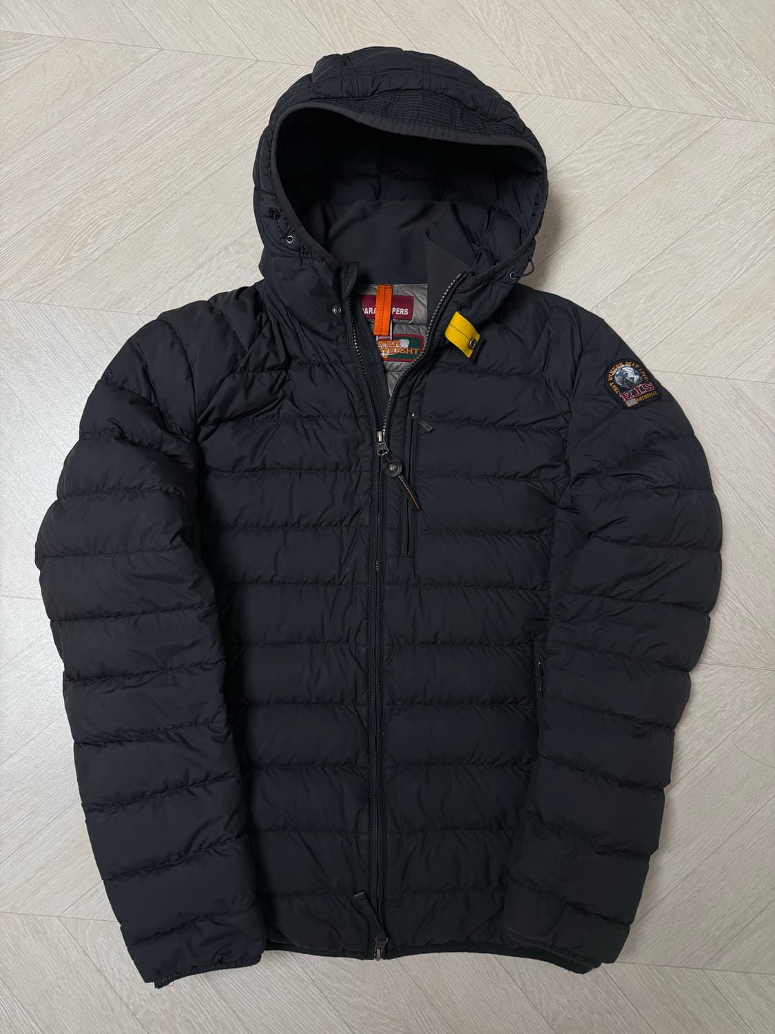 파라점퍼스 경량패딩 M 상품이미지1
