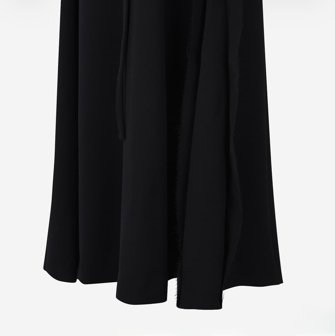 오토링거 우먼 머메이드 수트 스커트 블랙 - 24FW 상품이미지4