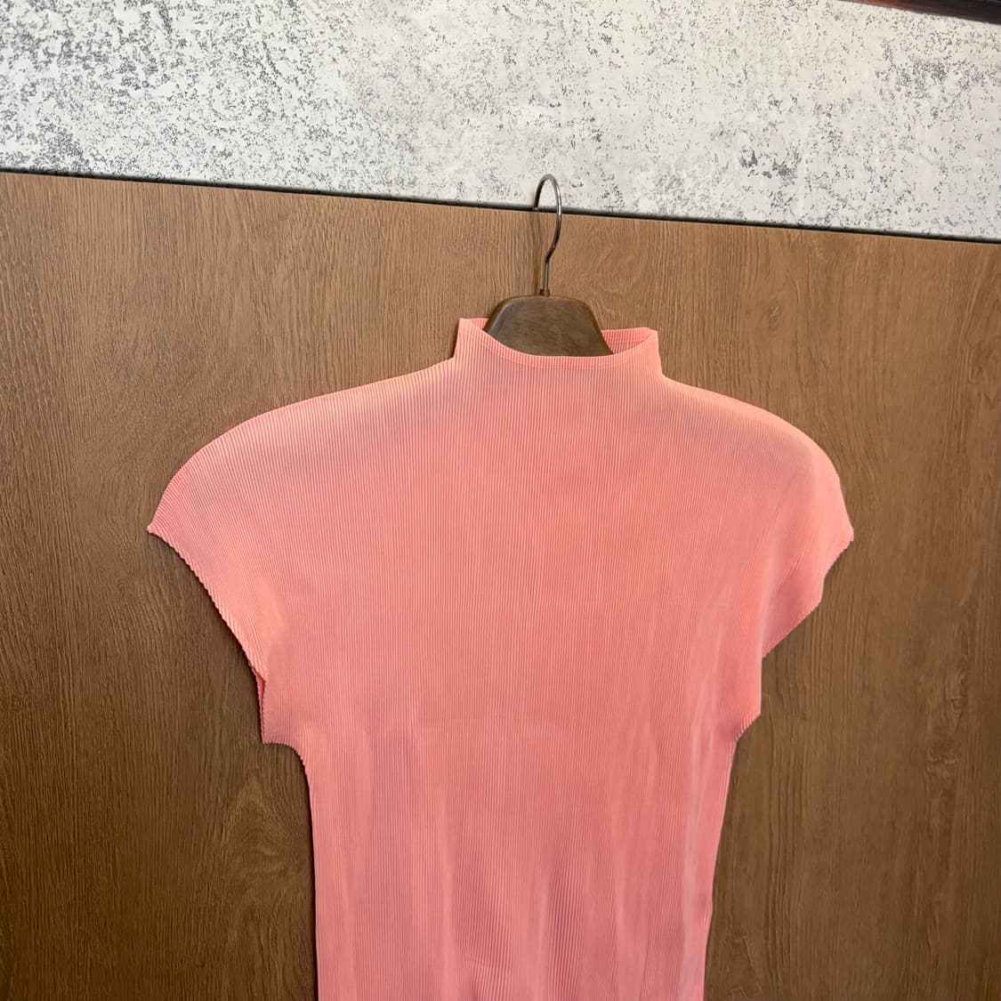 빈티지 하프넥 플리츠 블라우스 캡소매 디테일 슬림핏 핑크 상품이미지3