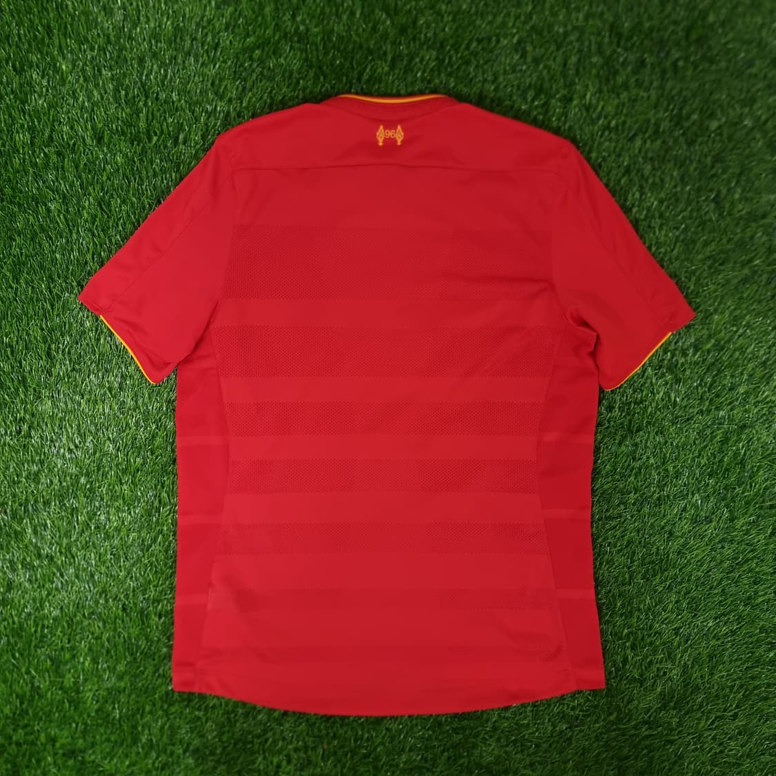 16-17시즌 리버풀 홈 유니폼 상품이미지2