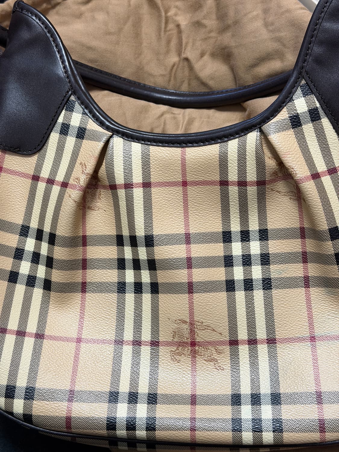 버버리 노바체크 호보백 상품이미지2