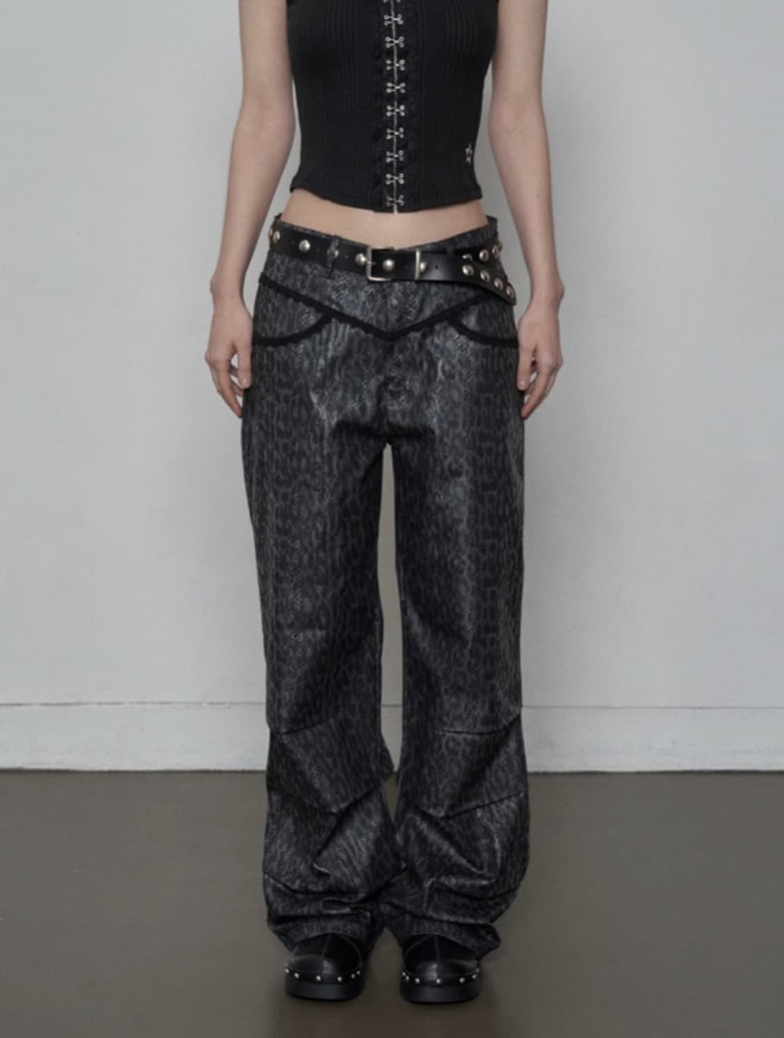 셋업이엑스이 PYTHON LACE PANTS / CHARCOAL (s) 상품이미지1