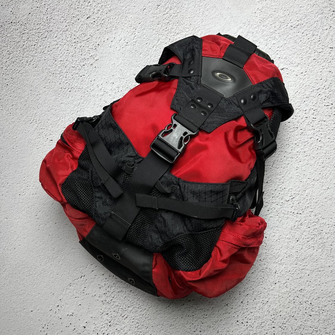 Vintage 00s Oakley Icon Backpack 2.0 상품이미지1