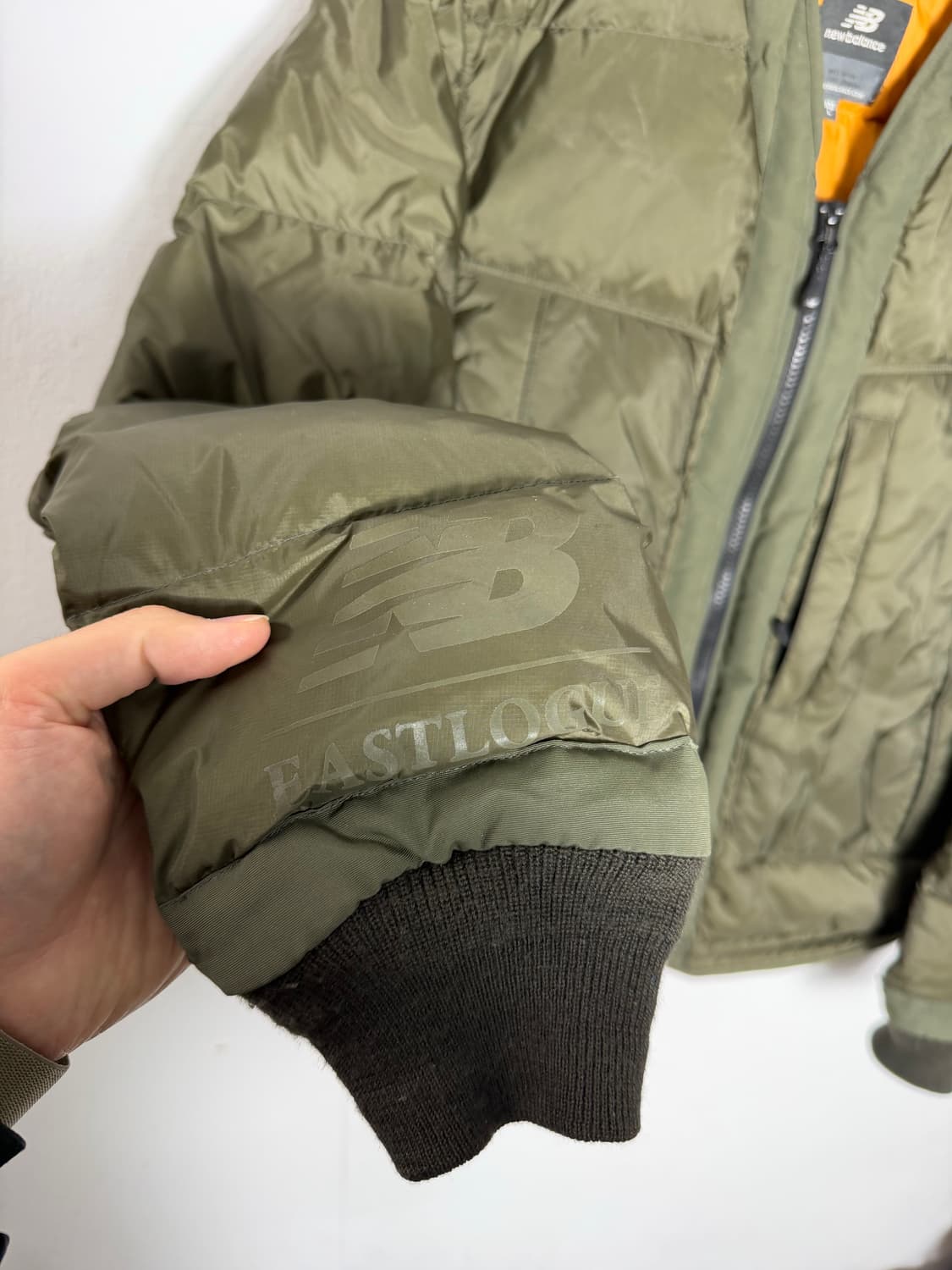 뉴발란스 이스트로그 경량패딩 뉴발란스패딩 이스트로그패딩 상품이미지3