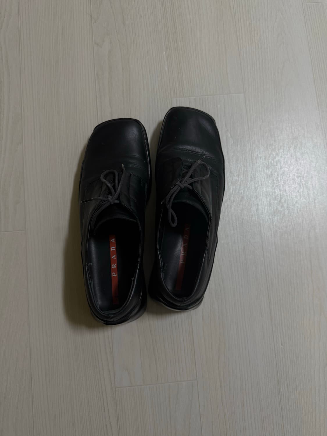 프라다 스퀘어토 더비 250 상품이미지1