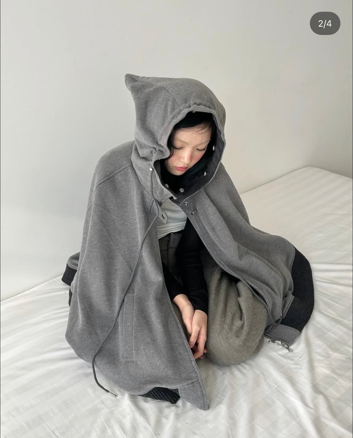 샵페어리 shopfaerie earhood fur cape 케이프 차콜 상품이미지1