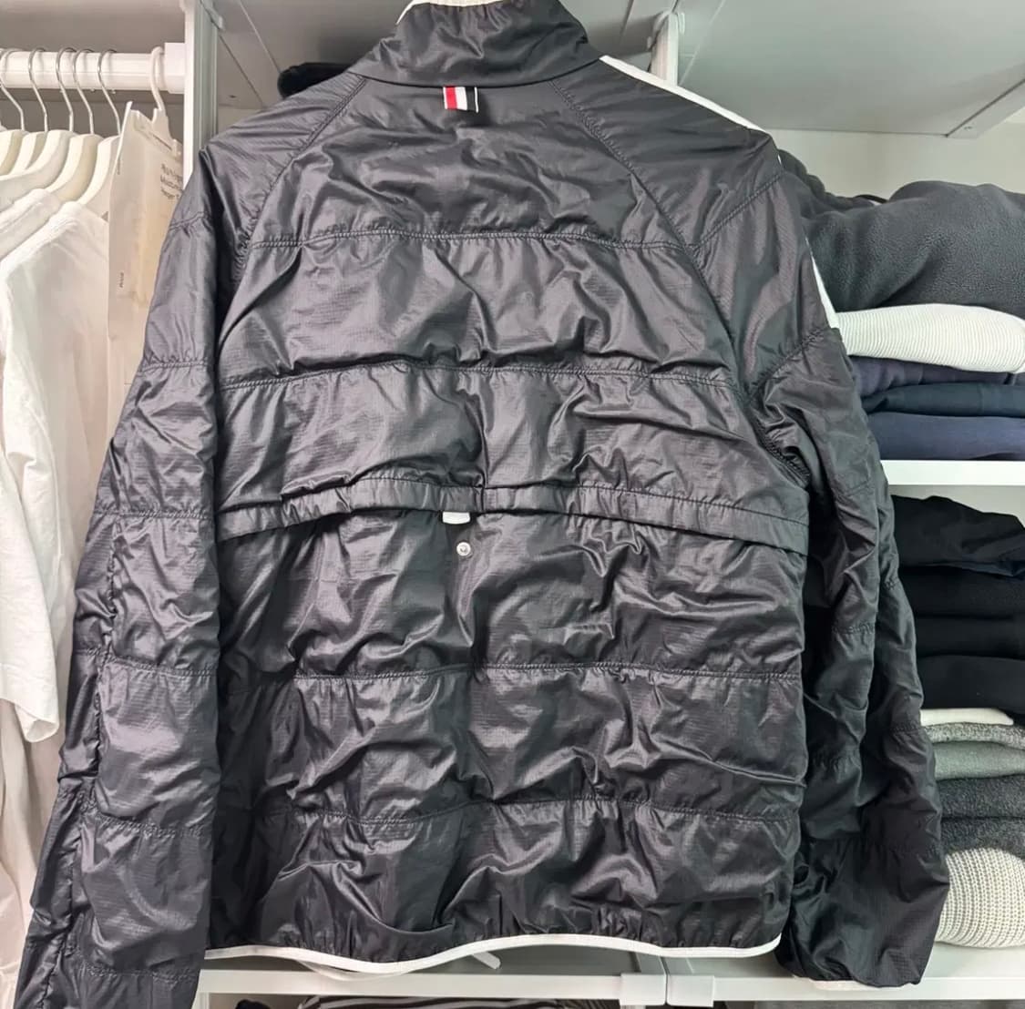 톰브라운 바람막이 속기모 2사이즈 상품이미지2