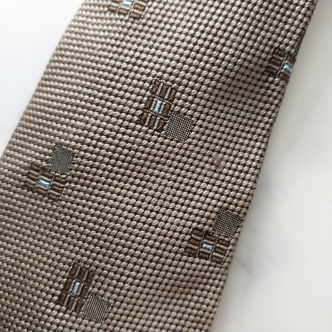 고타이쿠 실크 브라운 자카드 패턴 넥타이 9.6cm A등급 K1310
 상품이미지9