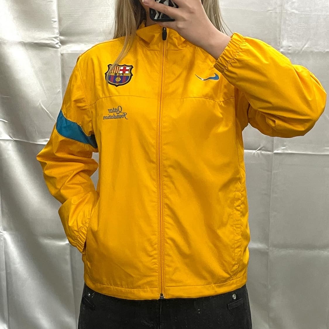 나이키 바르셀로나 노랑 윈드브레이커 자켓 상품이미지1