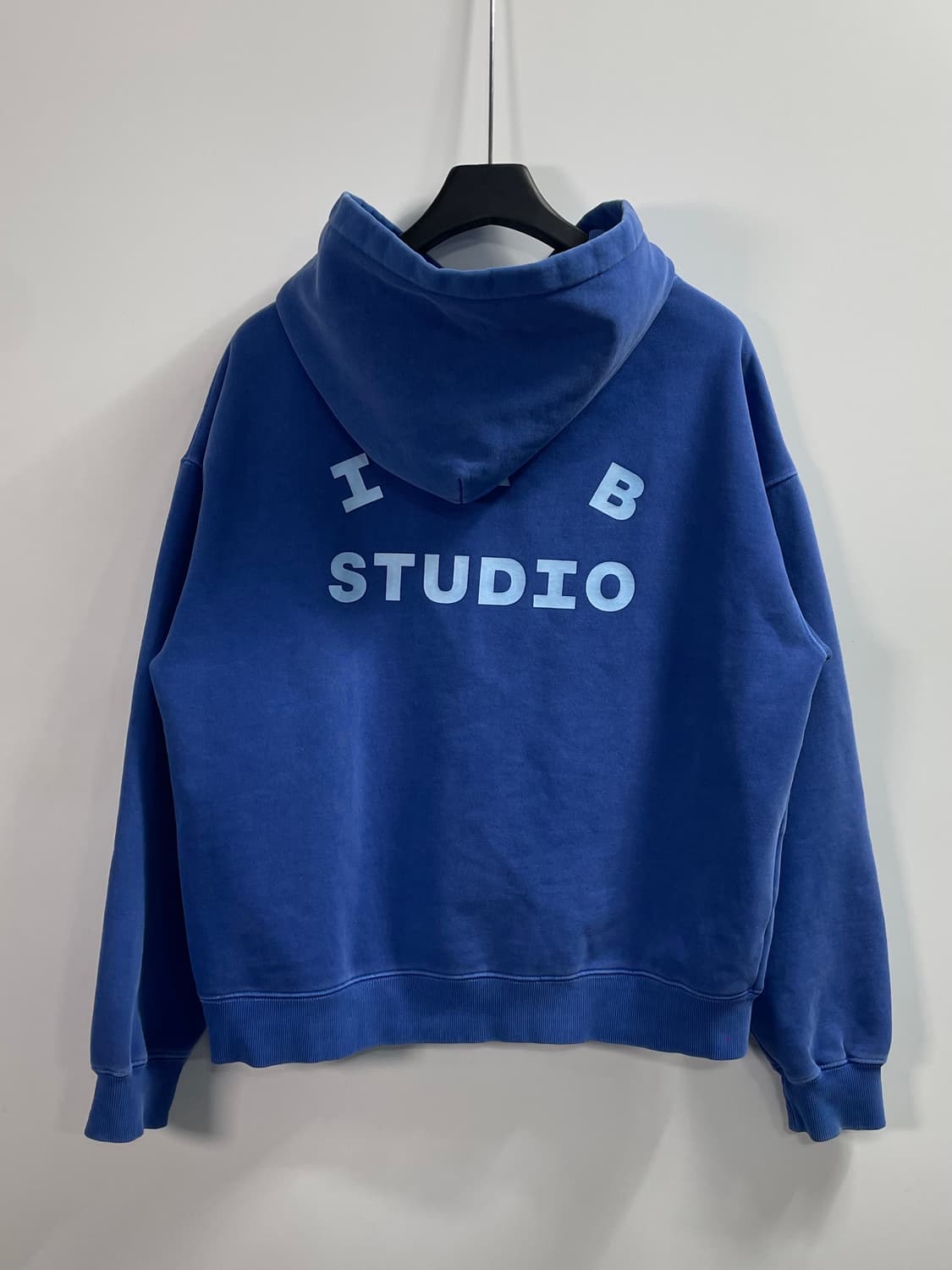 아이앱스튜디오 빅로고 피그먼트 후드티 (on.225)   상품이미지3