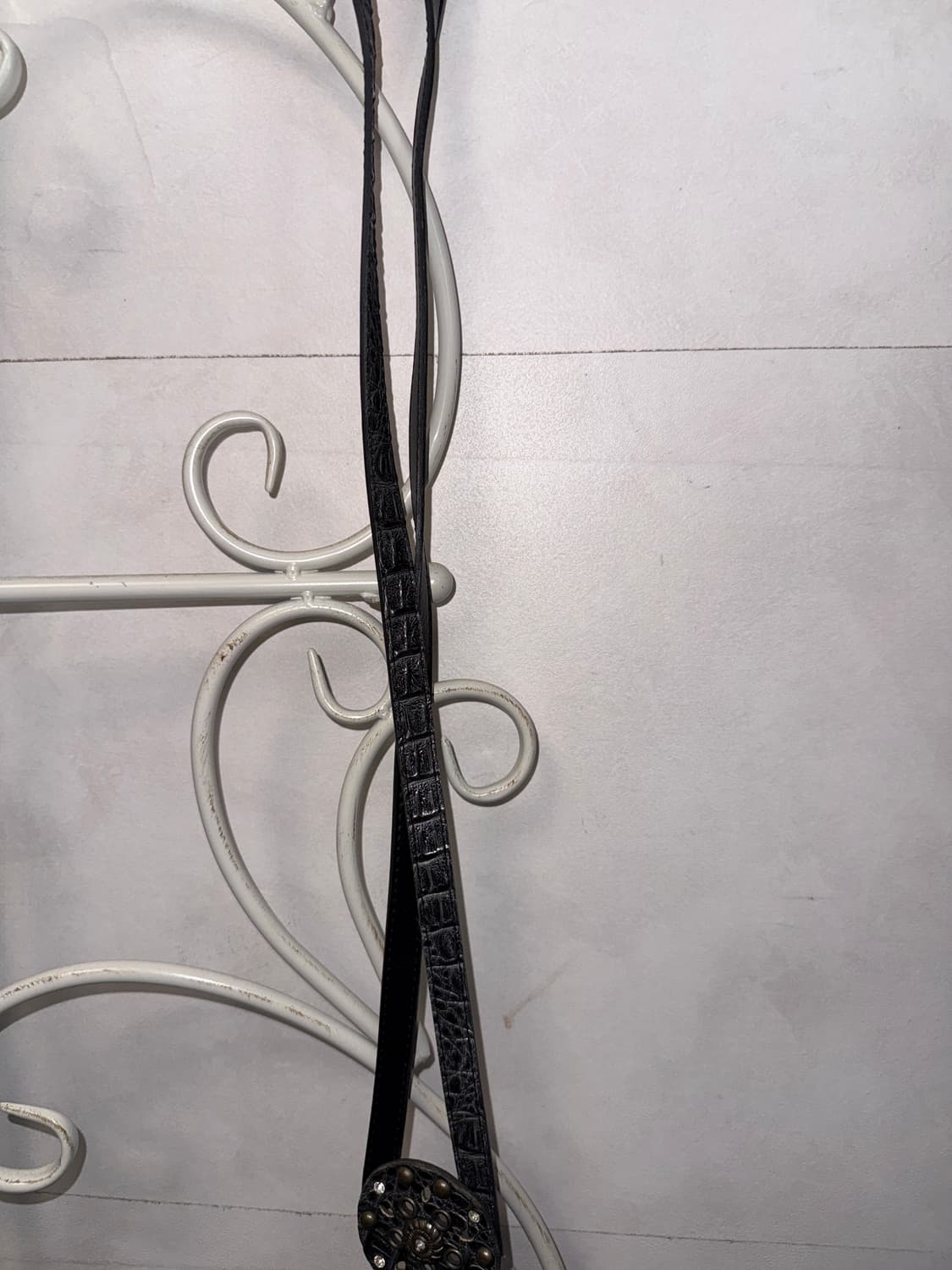 Black python stud twist disc buckle belt 상품이미지5