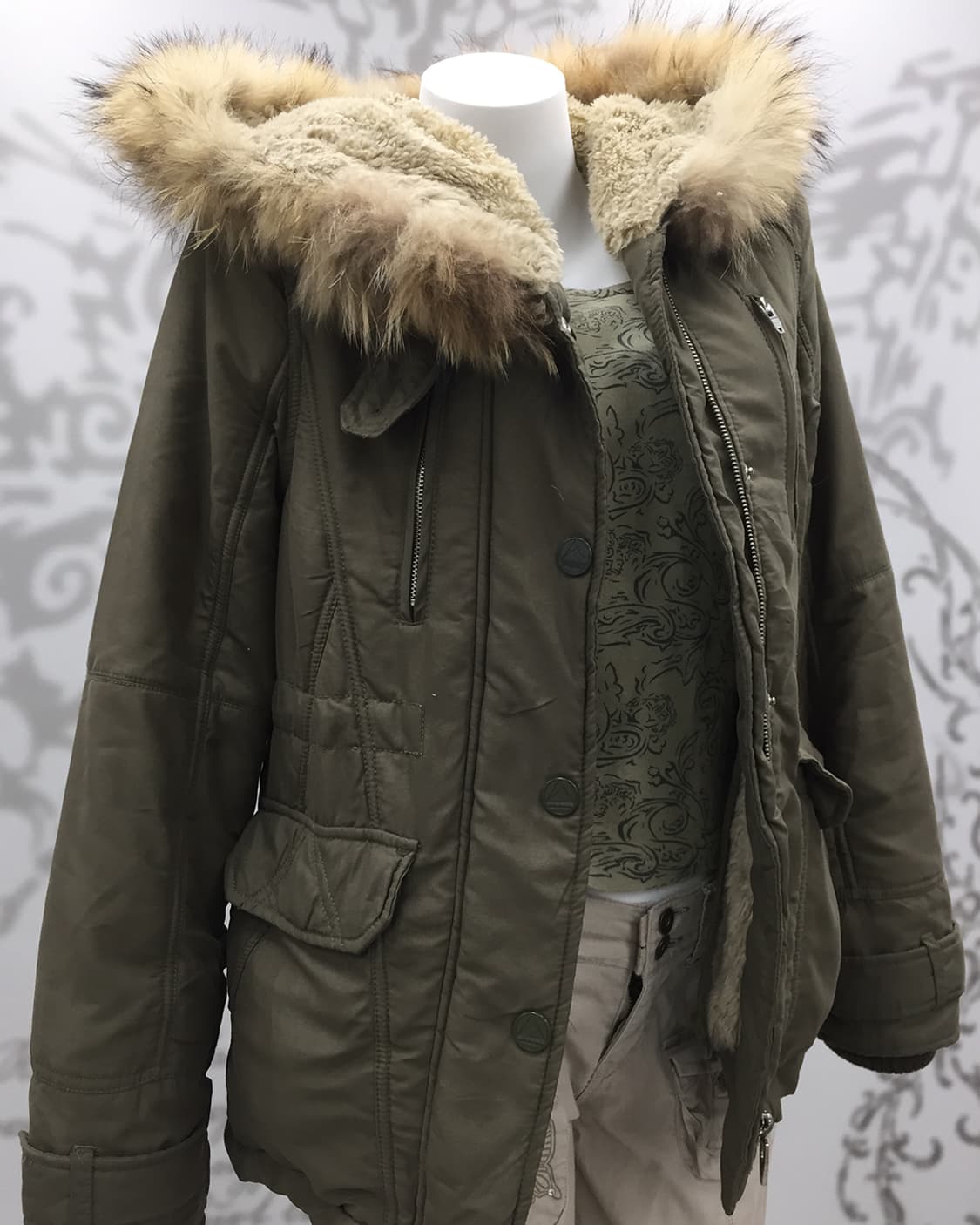 Y2K Wolfcore Padded Parka 상품이미지2