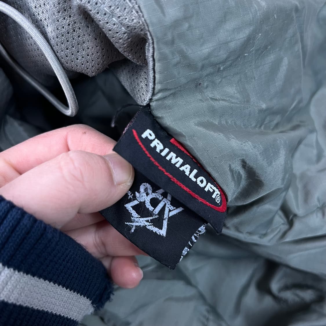 105  (m-l) 00s 미군오리지널 레벌7 프리마로프트 패딩 상품이미지7