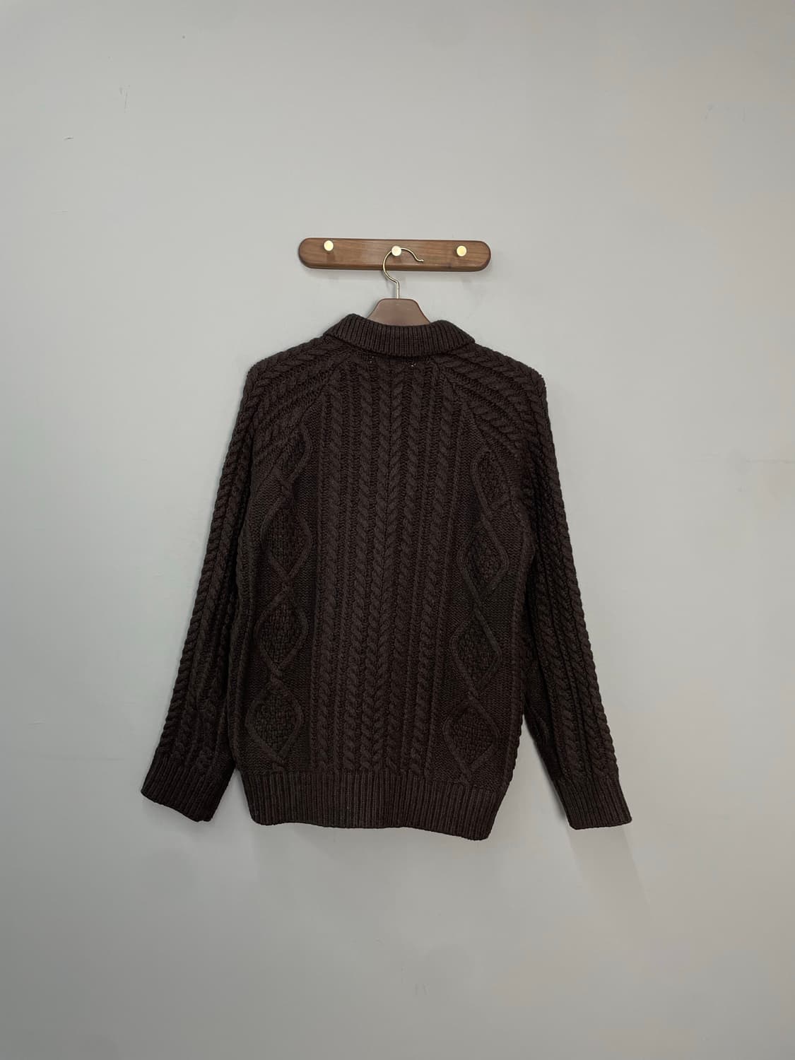 수아레 에어울 아란 브라운 니트 가디건 H2157 상품이미지4