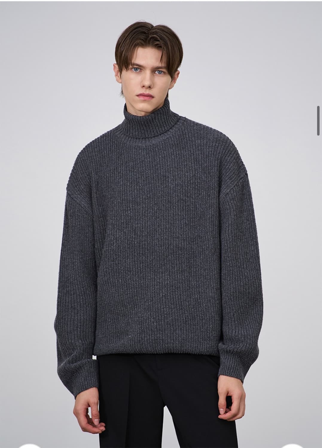 (새상품)(L) 드로우핏 하찌 벌키 터틀넥 니트 [CHARCOAL] 판매 상품이미지5
