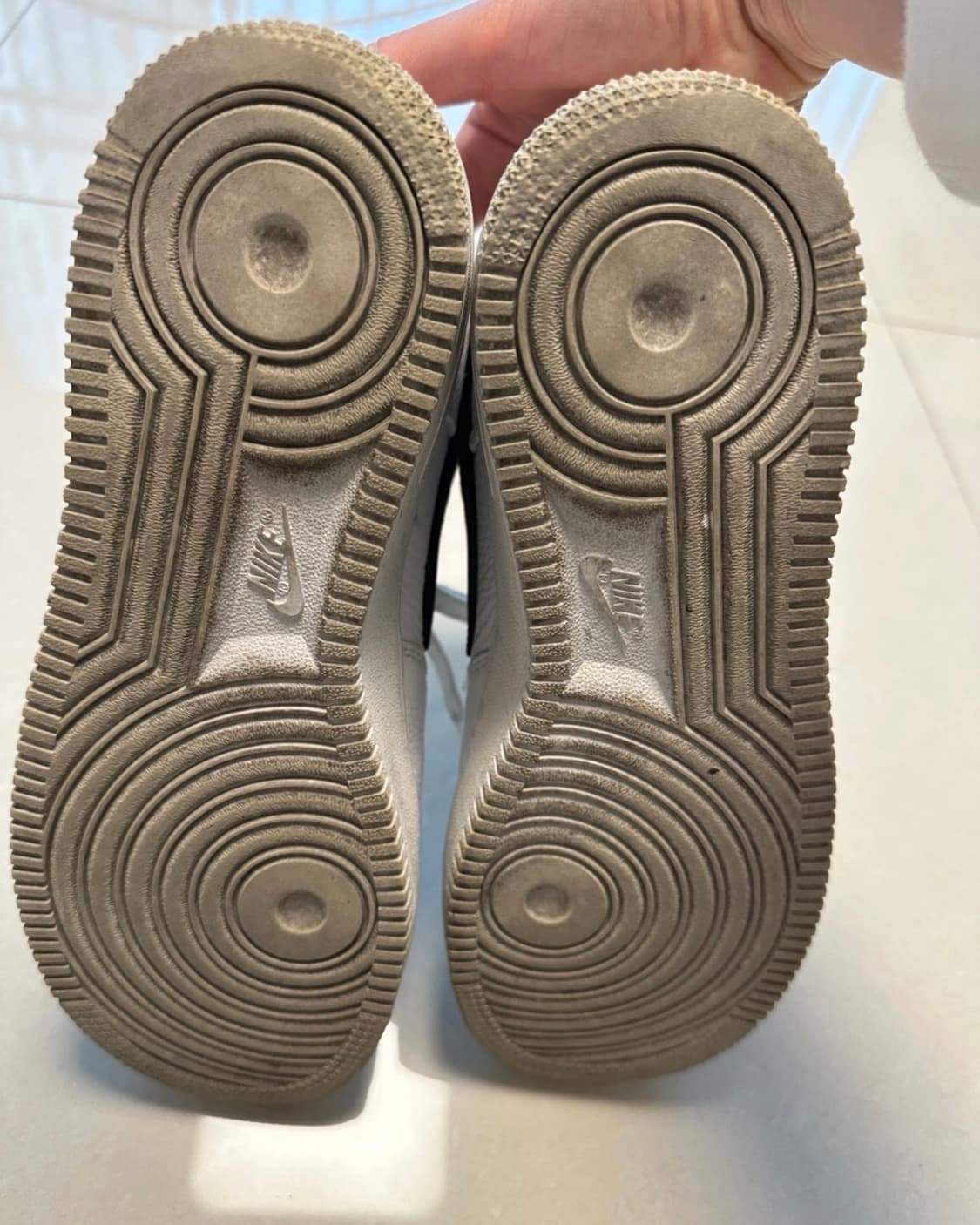 나이키 에어 포스 흰검 250 상품이미지5