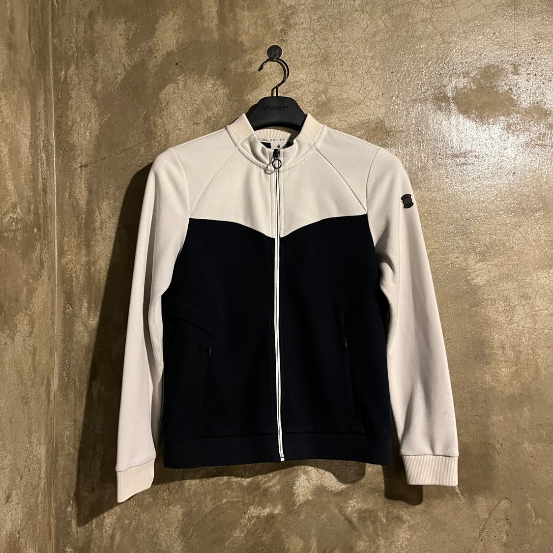 와이드앵글 니트 집업 상품이미지1