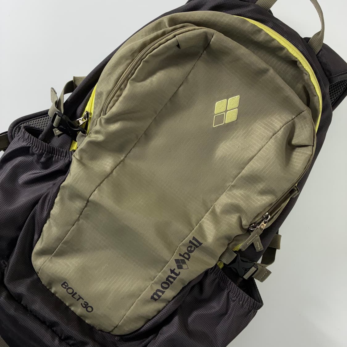 Mont-bell 몽벨 볼트30 카키 배색 아웃고어 백팩 상품이미지3