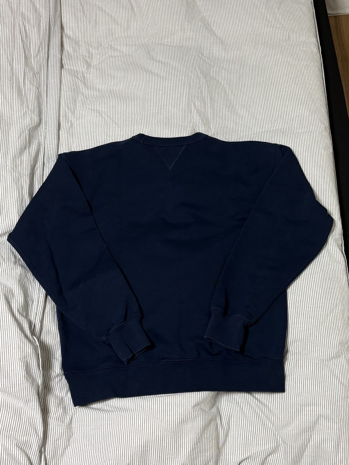 아웃스탠딩 어센틱 스웻셔츠 맨투맨 네이비 M 상품이미지2