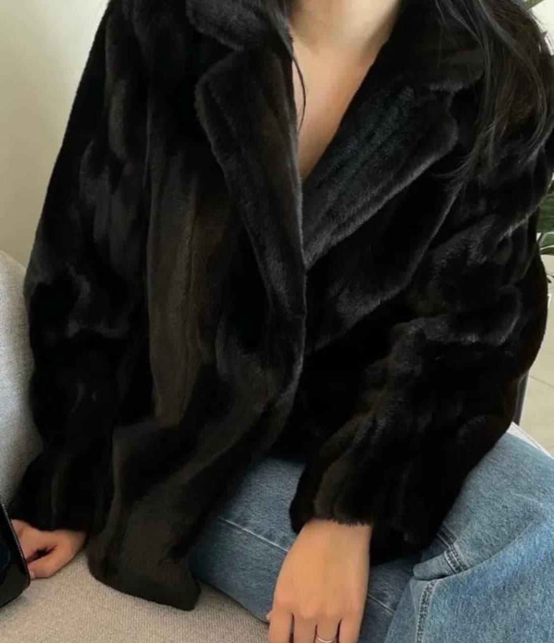 vartist 샵다리아 퍼자켓 구해요! 상품이미지2