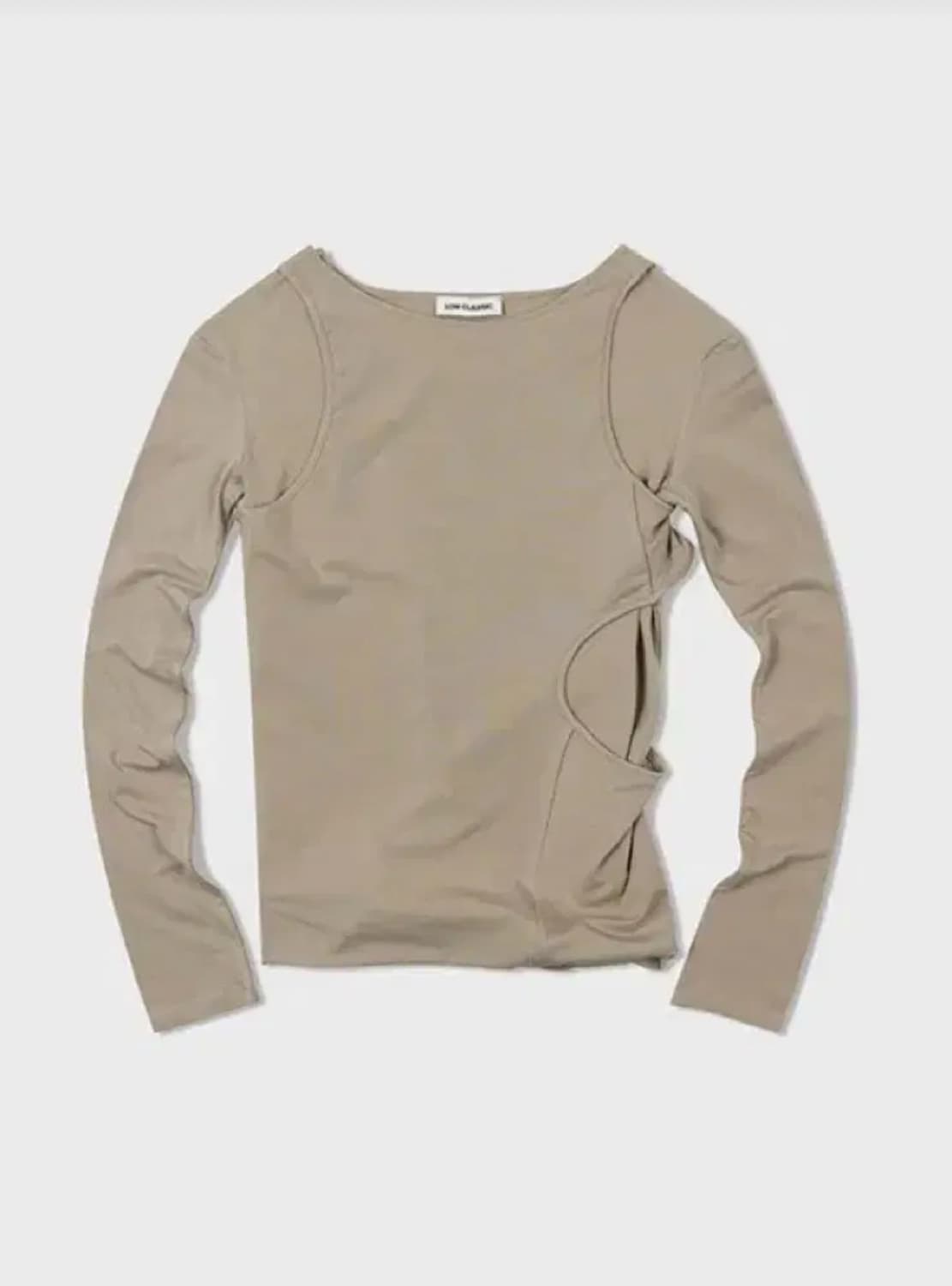 로우클래식 ASYMMETRIC HOLE POINT TOP KHAKI 상품이미지1