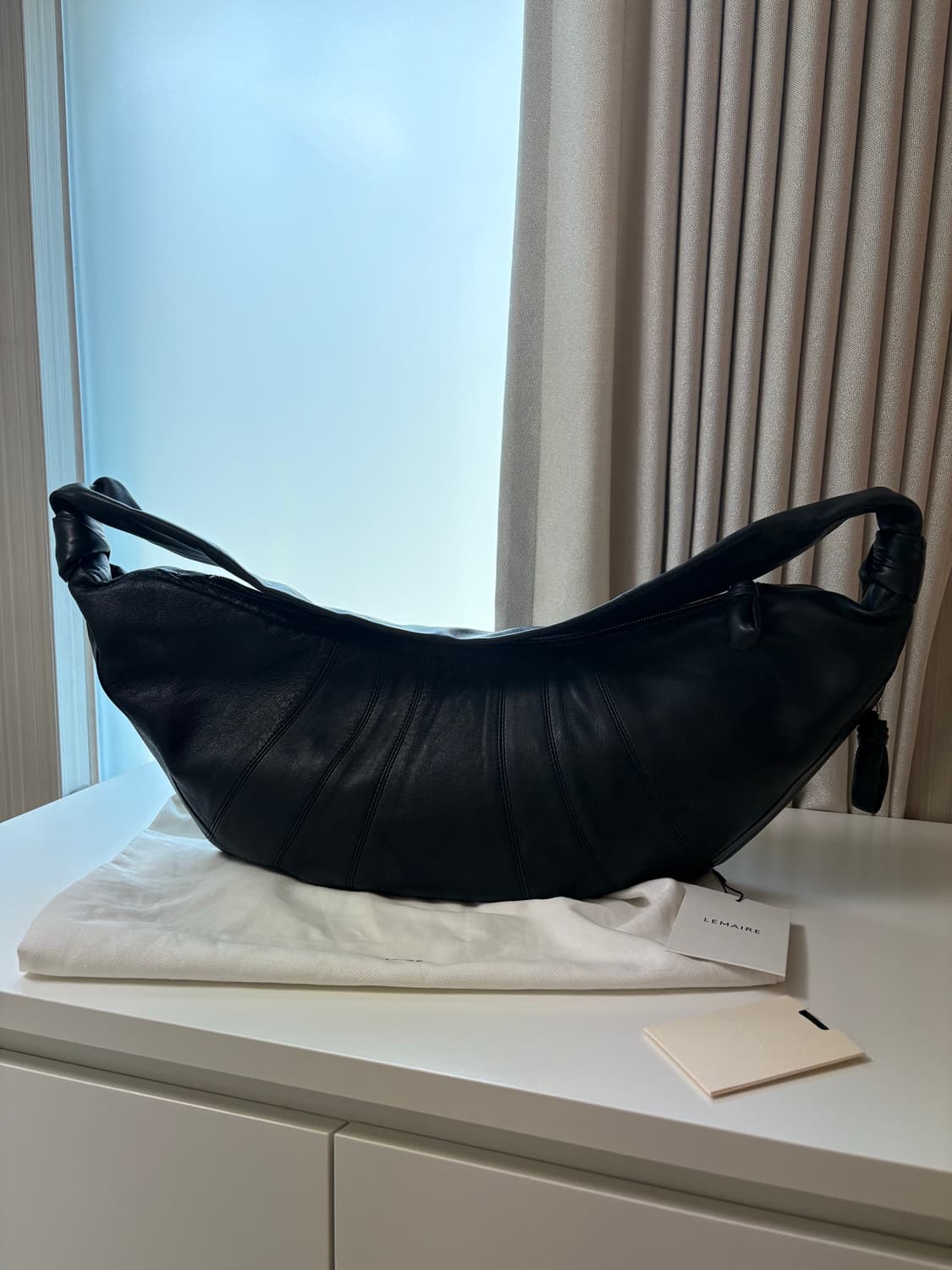 르메르 크루아상백 라지 백화점구입 블랙 상품이미지1
