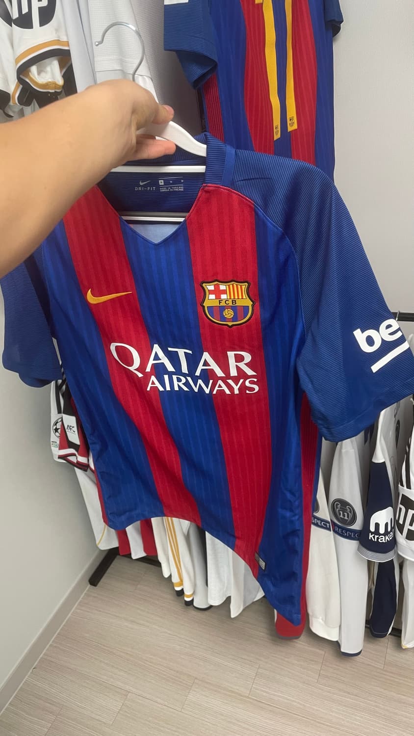 16-17 바르셀로나 메시 유니폼 상품이미지4