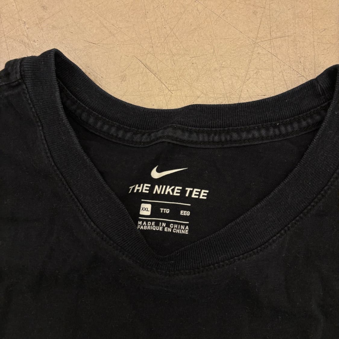 나이키 더블스우시 블랙 티셔츠 상품이미지3