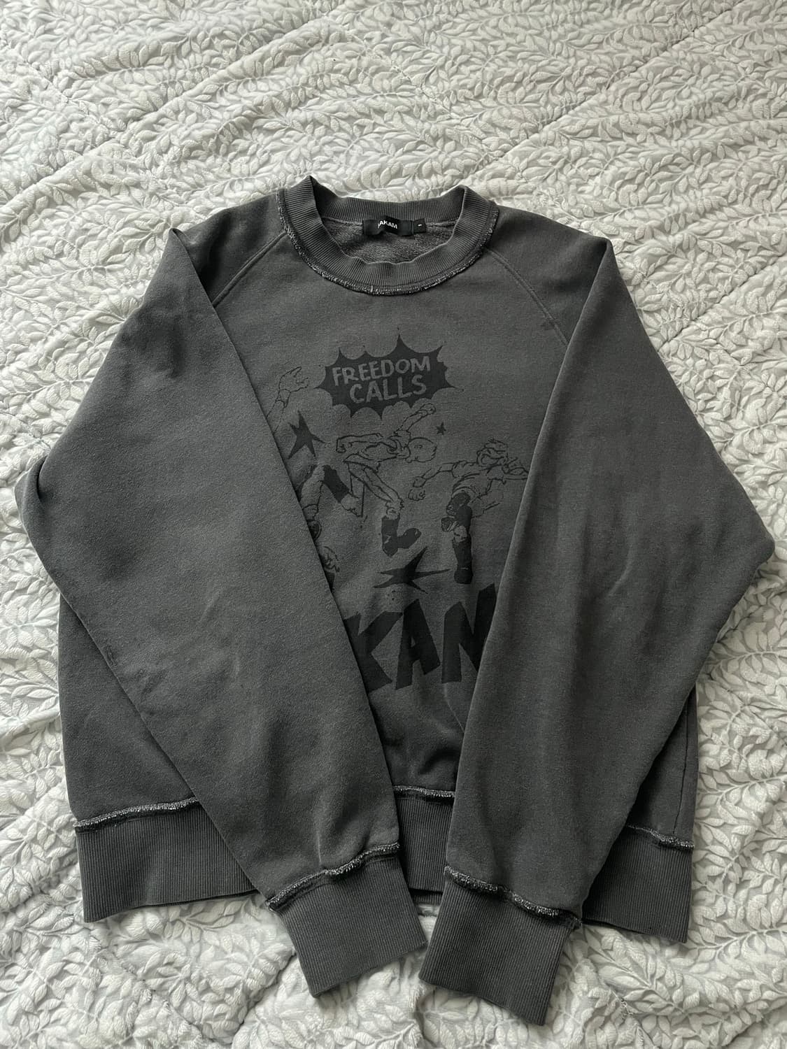 Freedom Printed Raglan Sweatshirt 상품이미지1