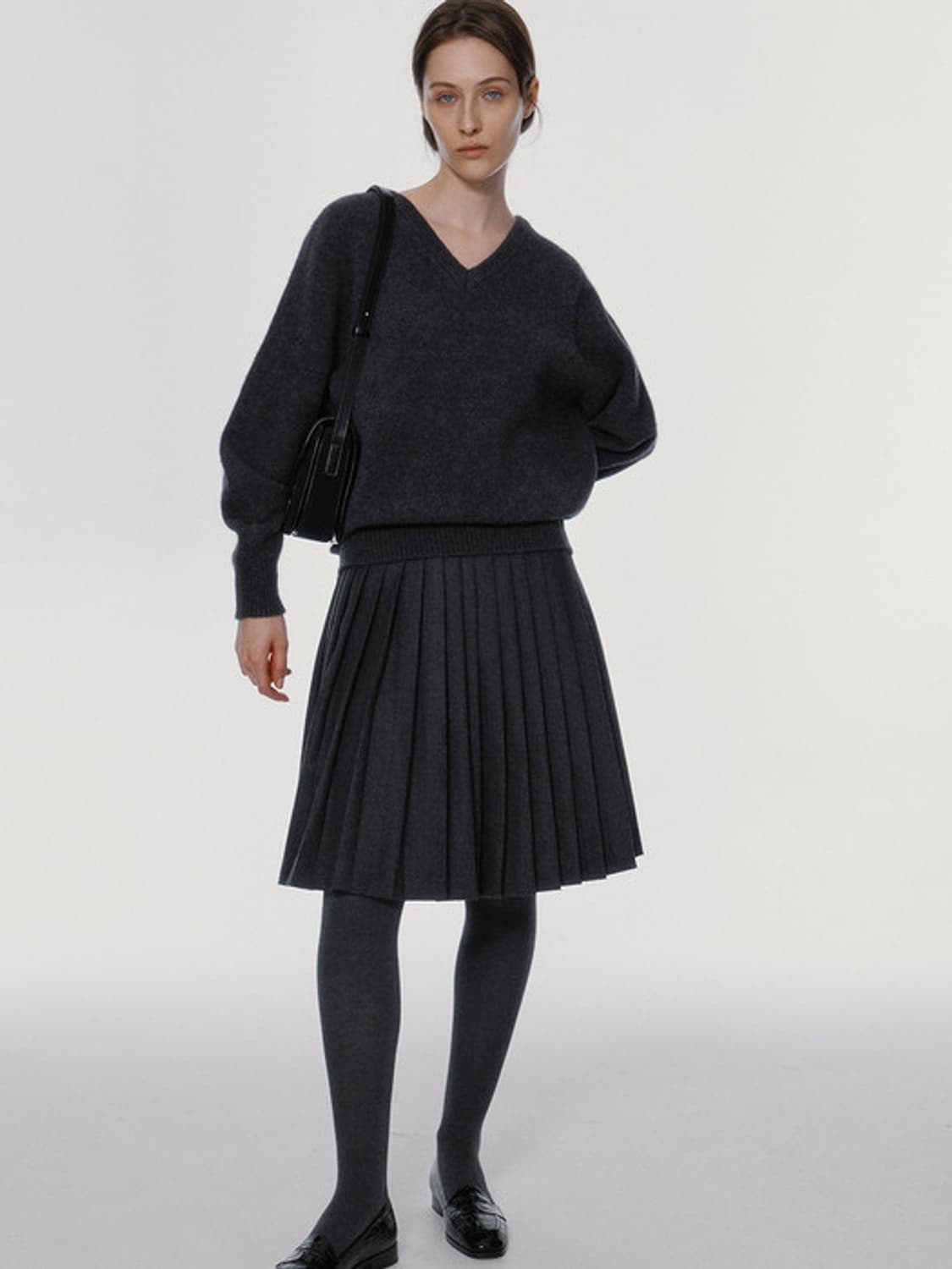 낫띵리튼 알파카 니트 차콜 상품이미지2