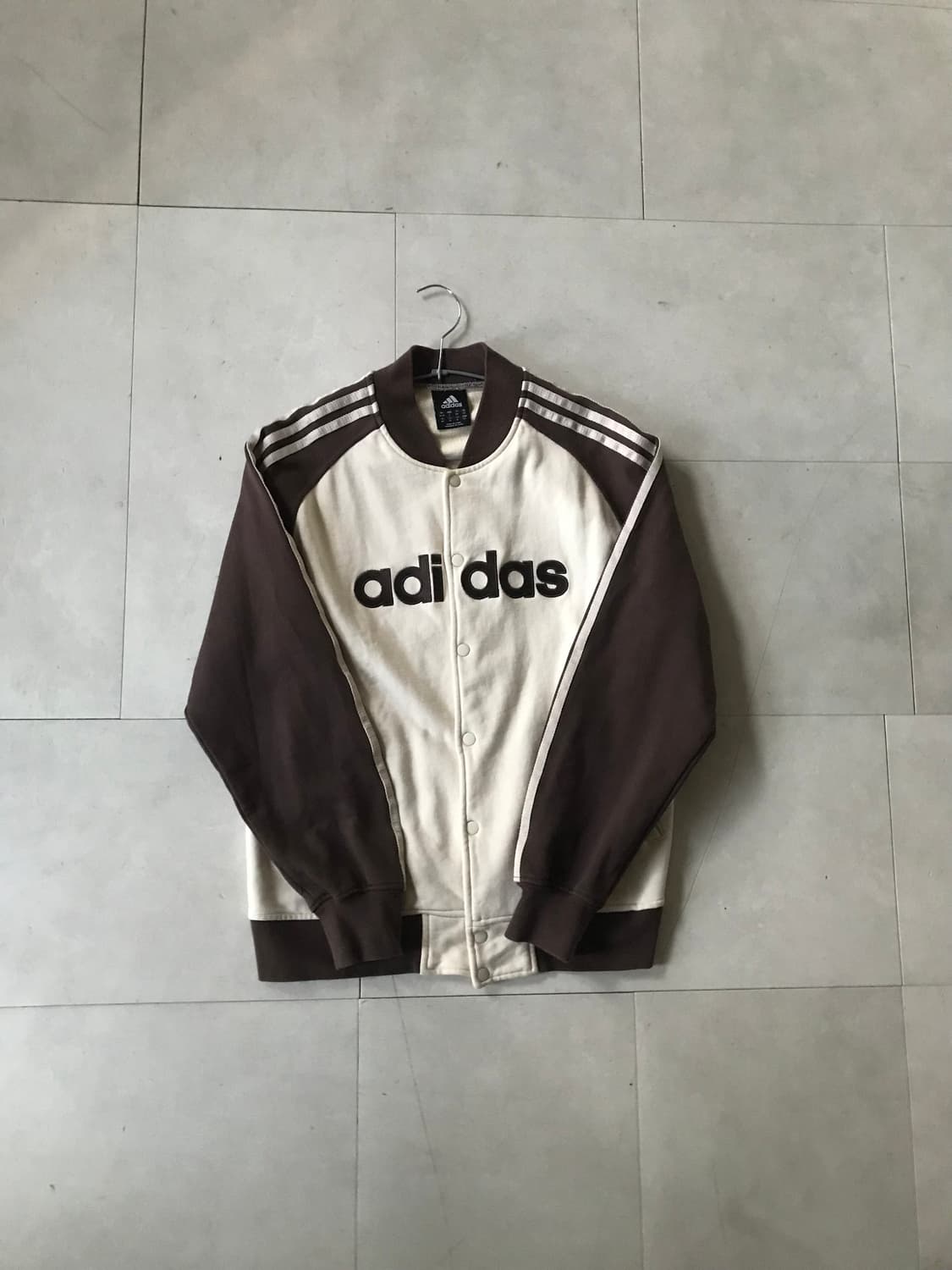 아디다스 크림 브라운 00s 바시티 상품이미지6