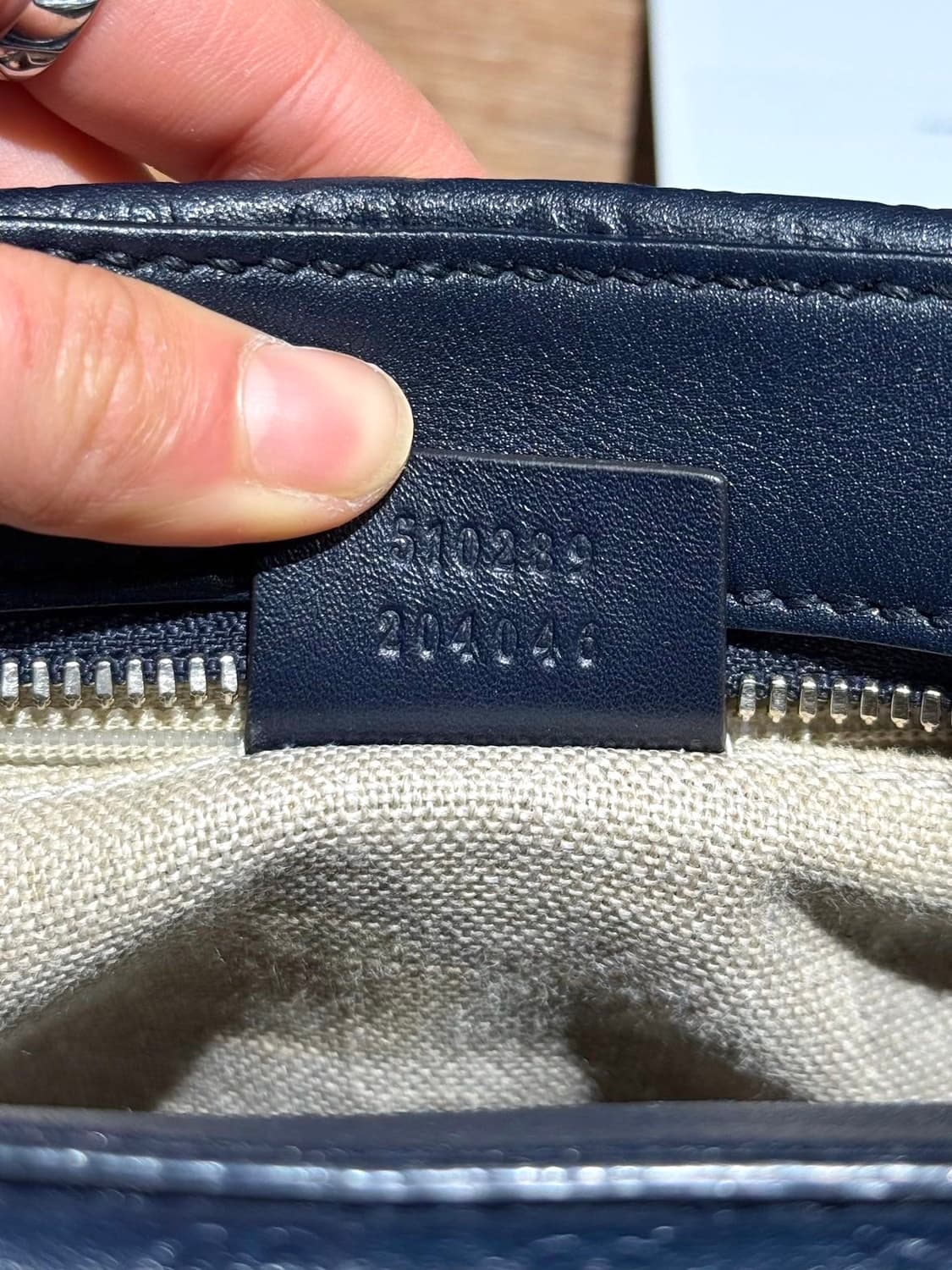 구찌 네이비 마이크로시마 스몰 토트백 상품이미지8