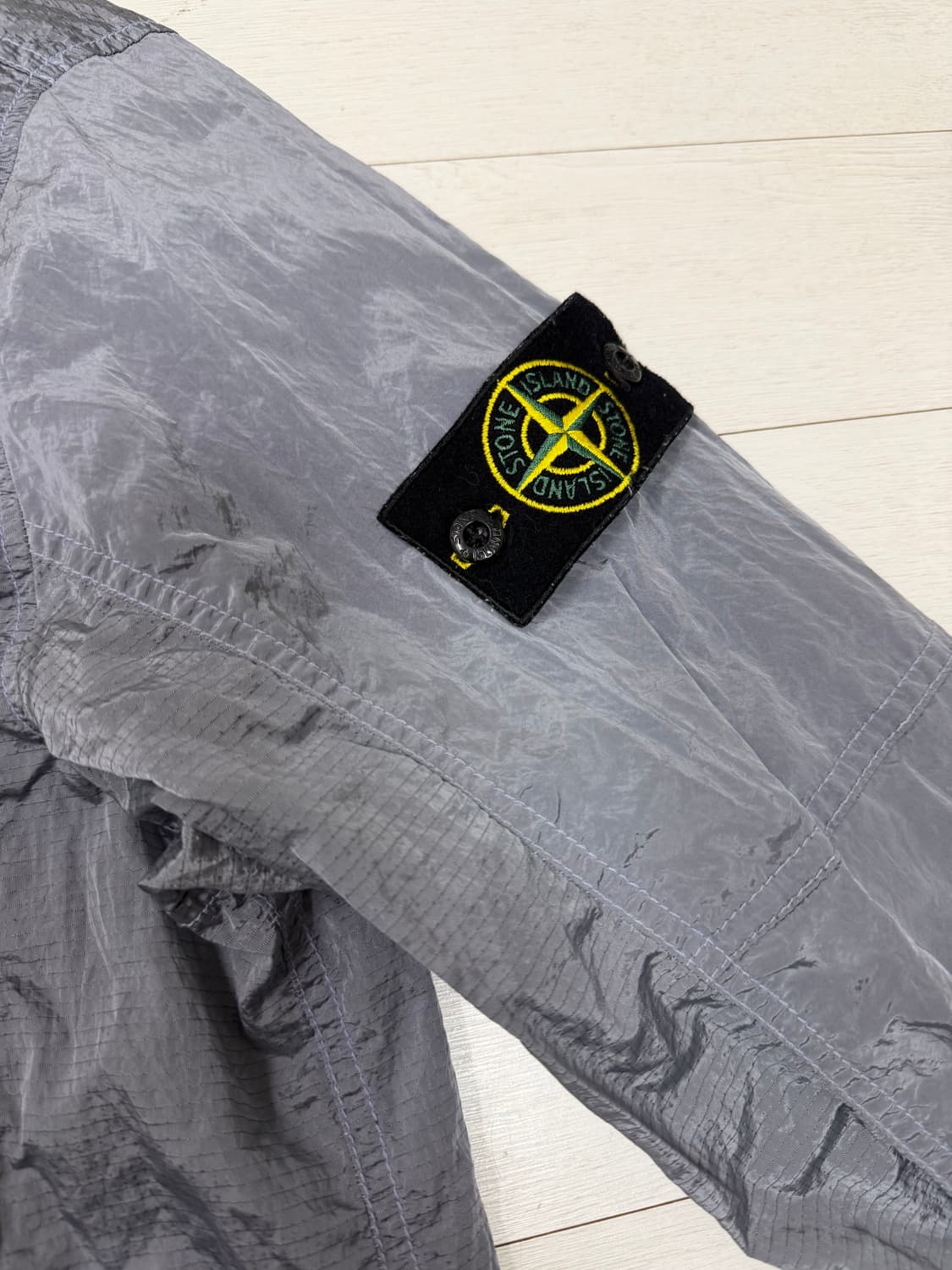 백화점판)  스톤아일랜드 나일론 자켓 100 사이즈   상태 9.6/10 상품이미지2