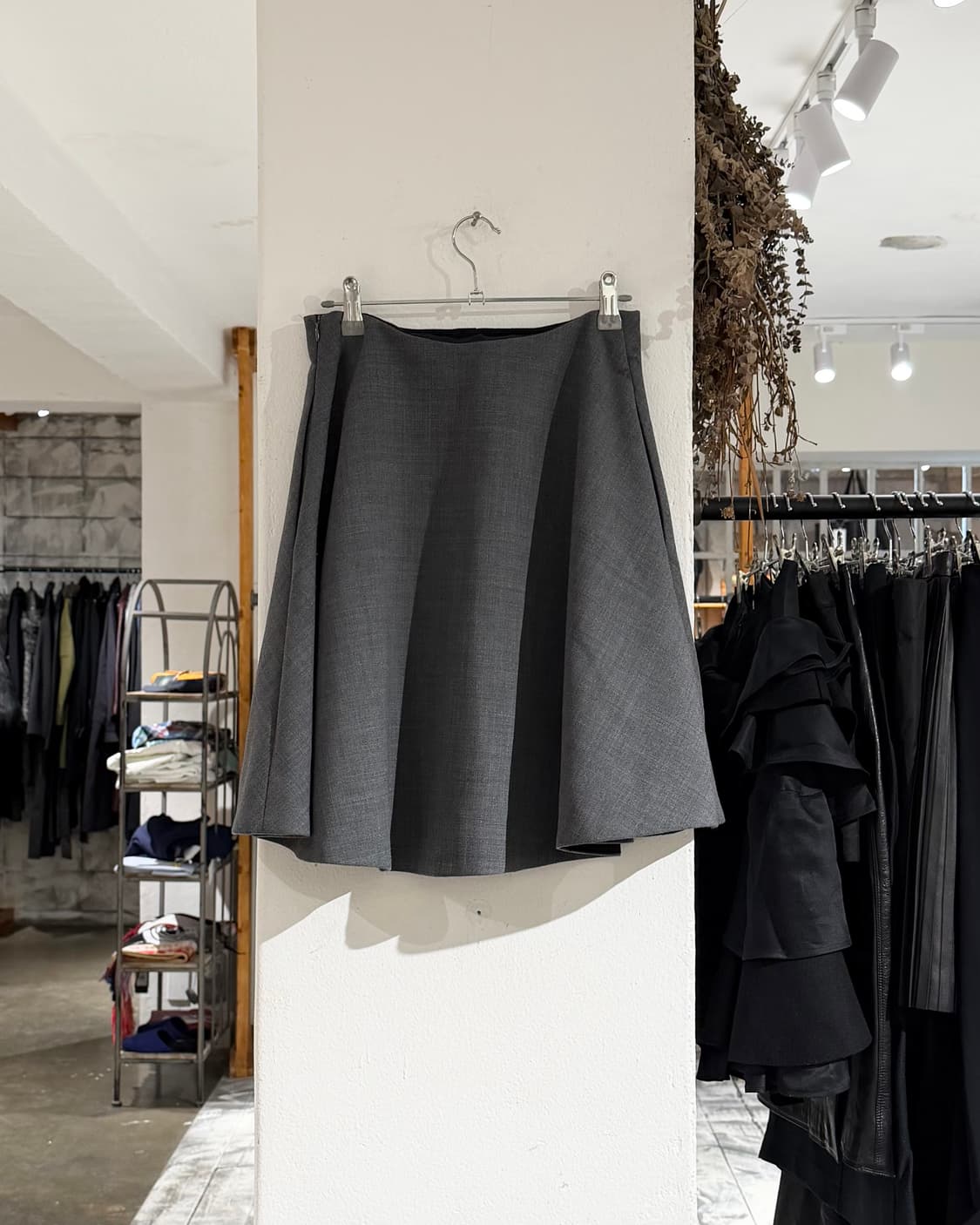 마크제이콥스 그레이 플레어 미니스커트 상품이미지4