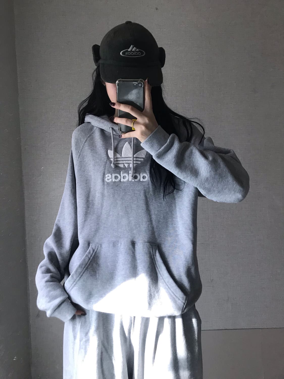 아디다스 그레이 빅로고 후드티 상품이미지1