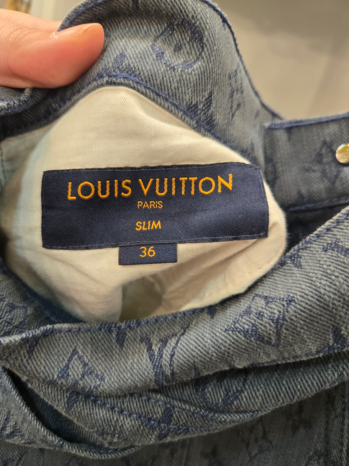 루이비통 모노그램 슬림 진 데님 팬츠 상품이미지4