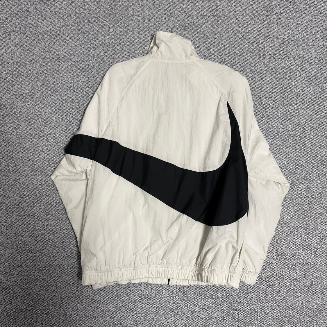 나이키 빅 스우시 바람막이 베이지 M 윈드브레이커 상품이미지2