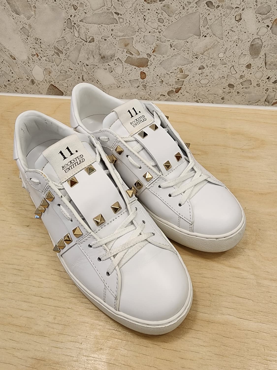 발렌티노 히든오픈 언타이틀 락스터드 스니커즈 37 상품이미지5