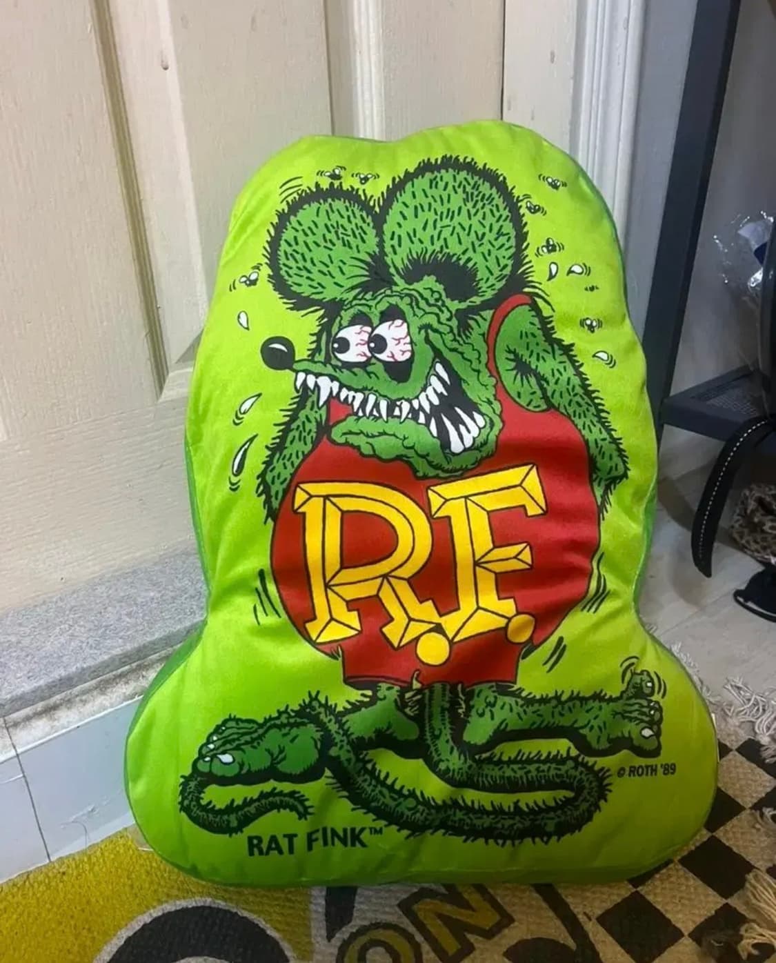 랫핑크 쿠션 Ratfink 50*35 상품이미지1