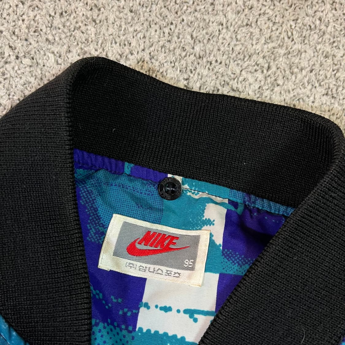 나이키 삼나스포츠 올드스쿨 다운 패딩 상품이미지4