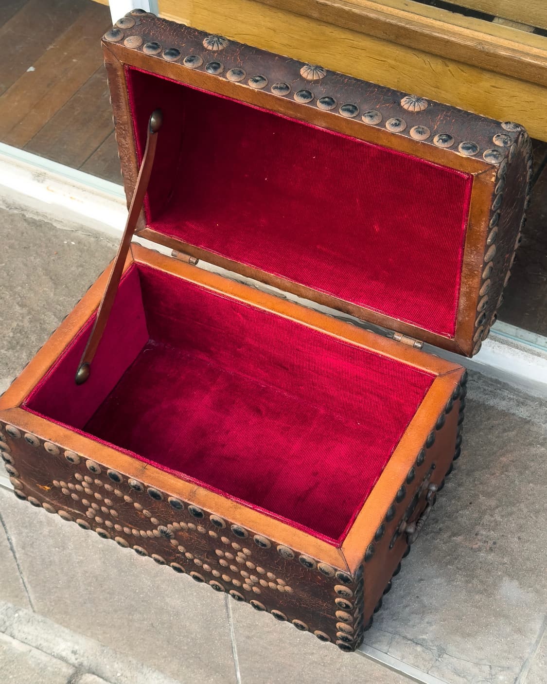 빈티지 소품 유럽 가죽 트렁크 상품이미지7