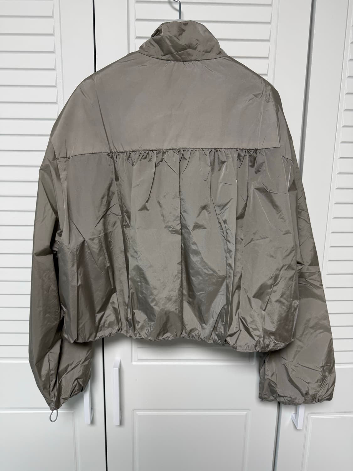 아모멘토 볼륨 크롭 블루종 자켓 상품이미지2