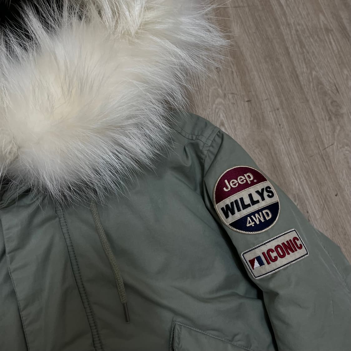 지프 JEEP 덕다운 후드 롱 야상 점퍼 카키 S(90) 상품이미지4