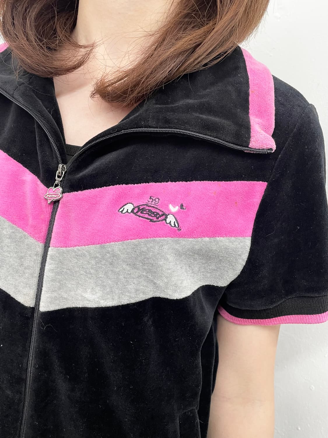 키치 하트 벨벳 하프 집업 상품이미지3