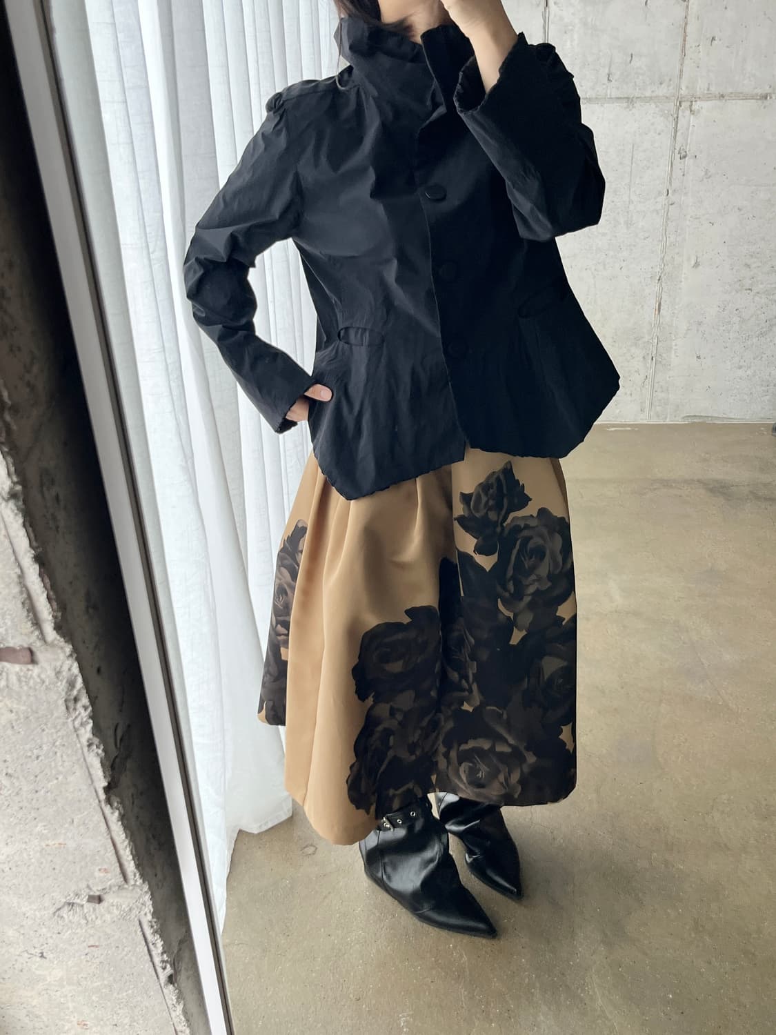 Dama Collecition 블랙 로즈 스커트  상품이미지4