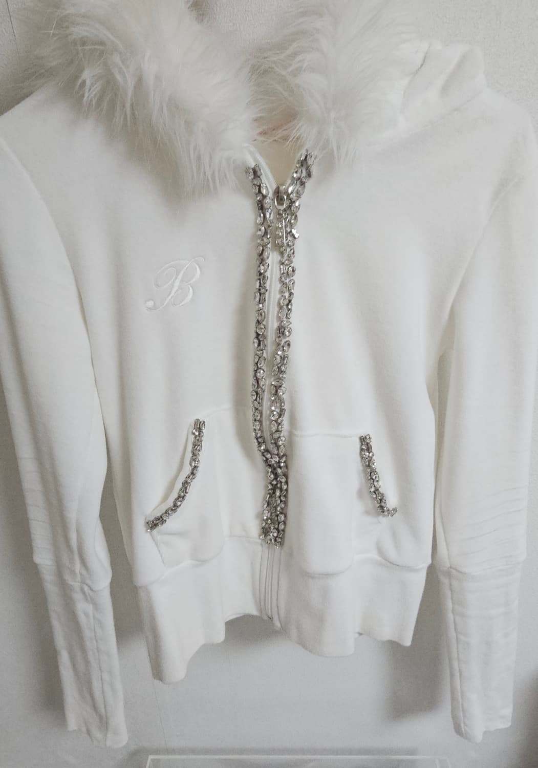 베메클 글램 벨루아 퍼 후드집업 화이트 상품이미지2