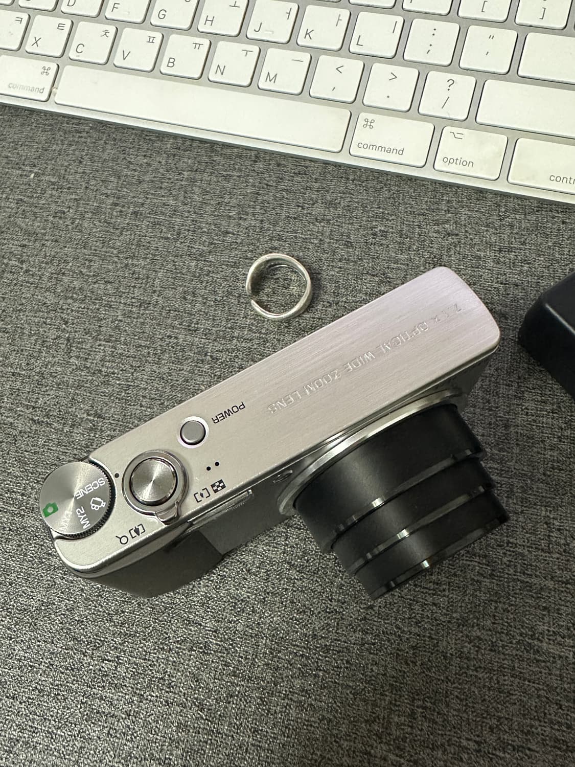 장원영 리코 Ricoh R8 빈티지디카 / 정품배터리 2+ 순정충전기 상품이미지2