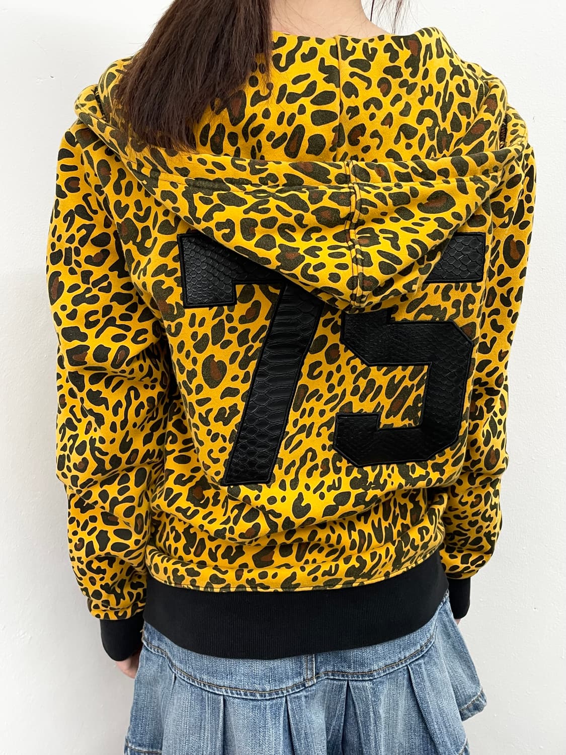 갸루 레오파드 자수패치 후드집업 상품이미지5