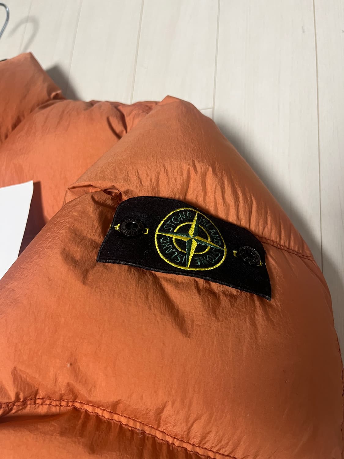 24FW 스톤아일랜드 크링클랩스 논후드 오렌지 / L 상품이미지3