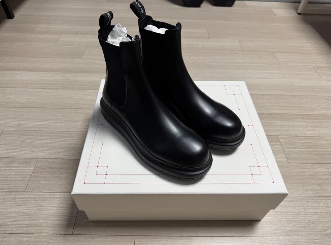 알렉산더 맥퀸 첼시부츠 상품이미지1